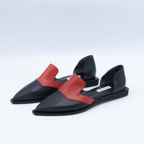 https://sh.kyveli.me/products/rena
