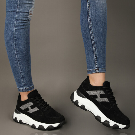 https://sh.kyveli.me/products/comfo-night-sneakers