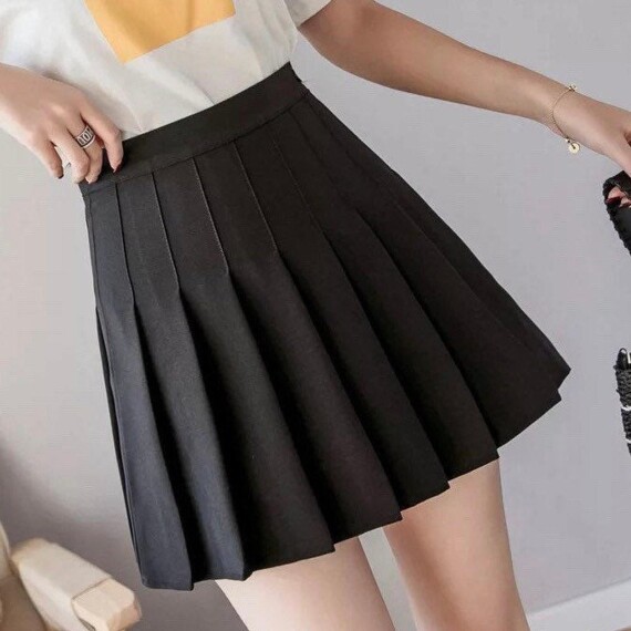 https://sh.kyveli.me/products/pleated-mini-skirt