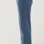 Contrast jeans