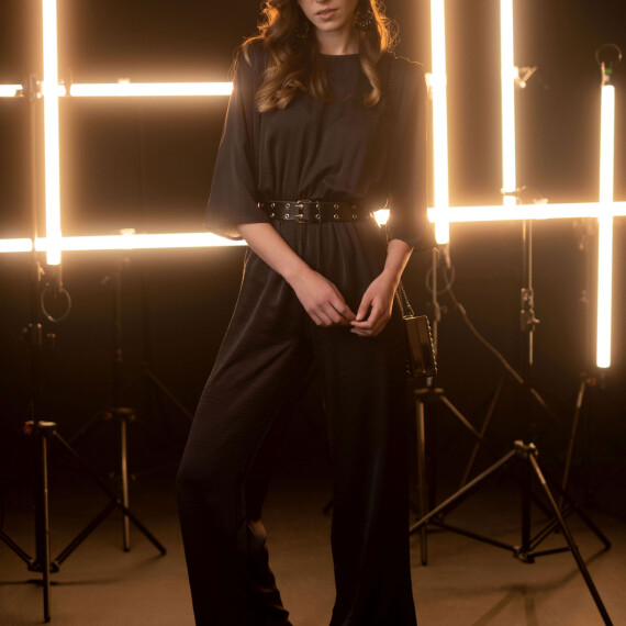 https://sh.kyveli.me/products/round-neck-jumpsuit