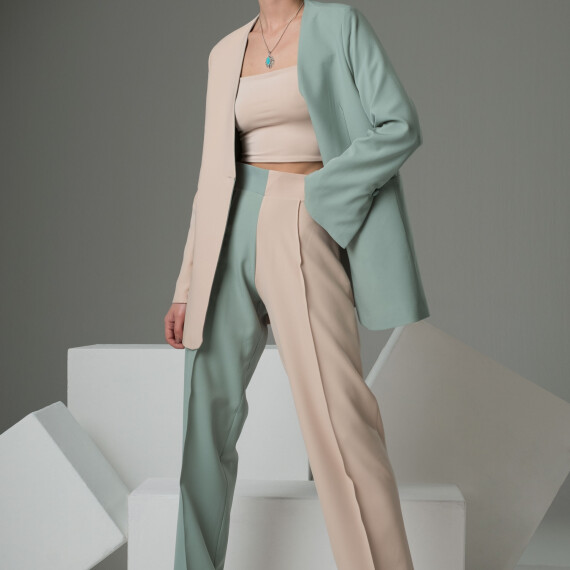 https://sh.kyveli.me/products/joy-suit