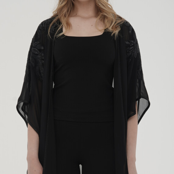 https://sh.kyveli.me/products/sleeveless-top