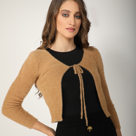 https://sh.kyveli.me/products/mini-cardigan