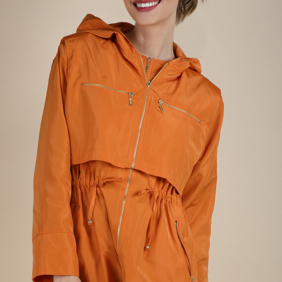 https://sh.kyveli.me/products/rainproof-jacket