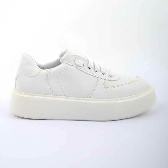 https://sh.kyveli.me/products/k221s2212930