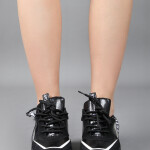 Fast Forward Sneakers