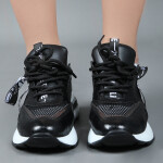 Fast Forward Sneakers
