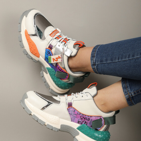 https://sh.kyveli.me/products/polychrome-sneakers
