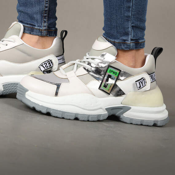 https://sh.kyveli.me/products/plastic-mirror-sneakers